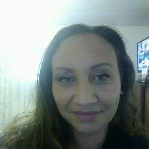 Meet your Posher, Connie